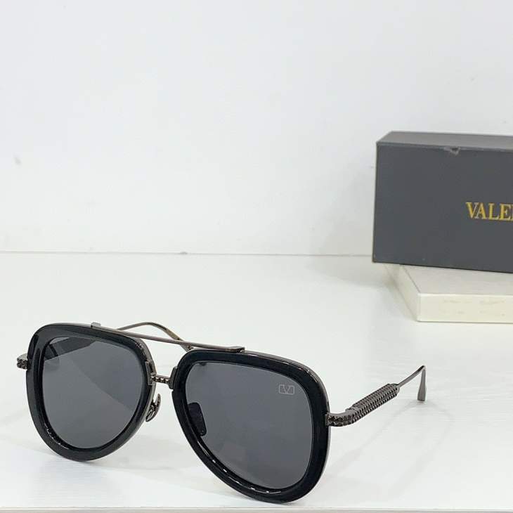 Picture of Valentino Sunglasses _SKUfw64813119fw